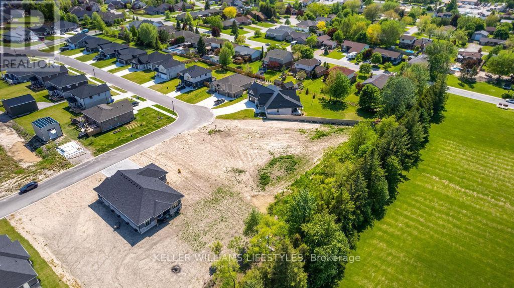 118 Phibbs Street, Lambton Shores (Forest), ON