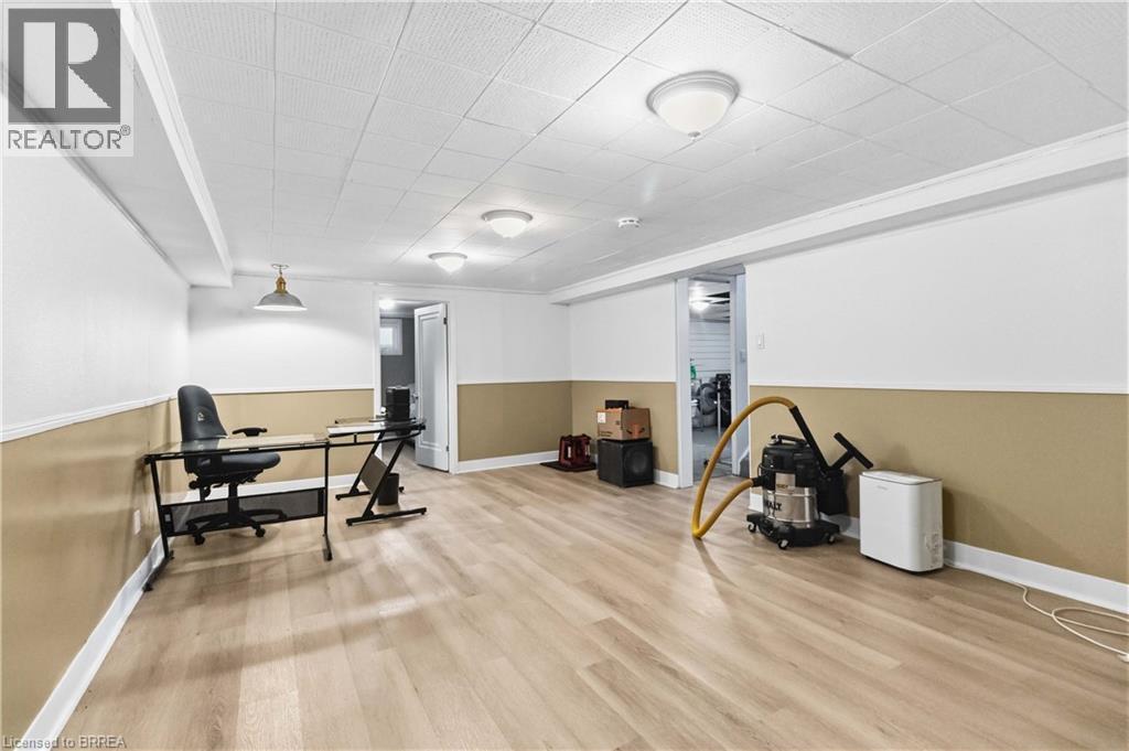 134 Queensway Drive, Brantford, ON