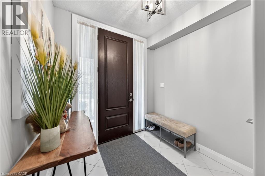 243 Grey Silo Road Unit# 11, Waterloo, ON - Indoor Photo Showing Other Room