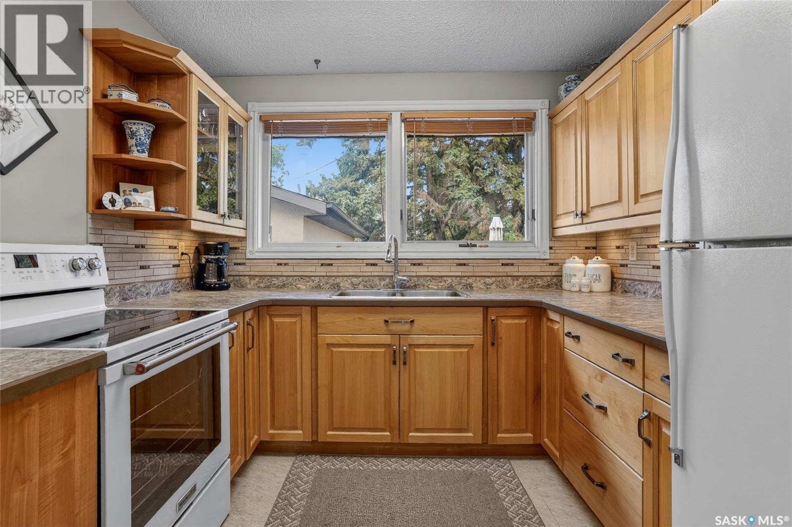 814 Arlington Avenue, Saskatoon, SK