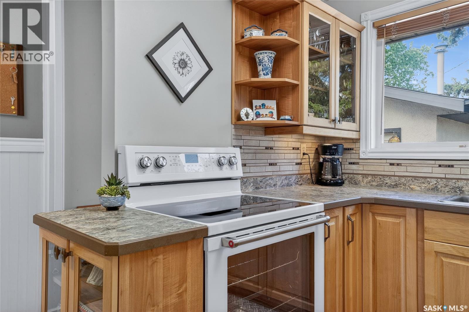 814 Arlington Avenue, Saskatoon, SK