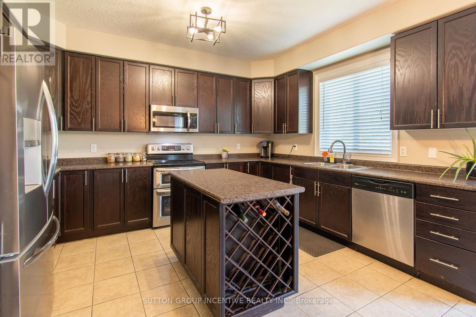 18 Graihawk Drive, Barrie, ON