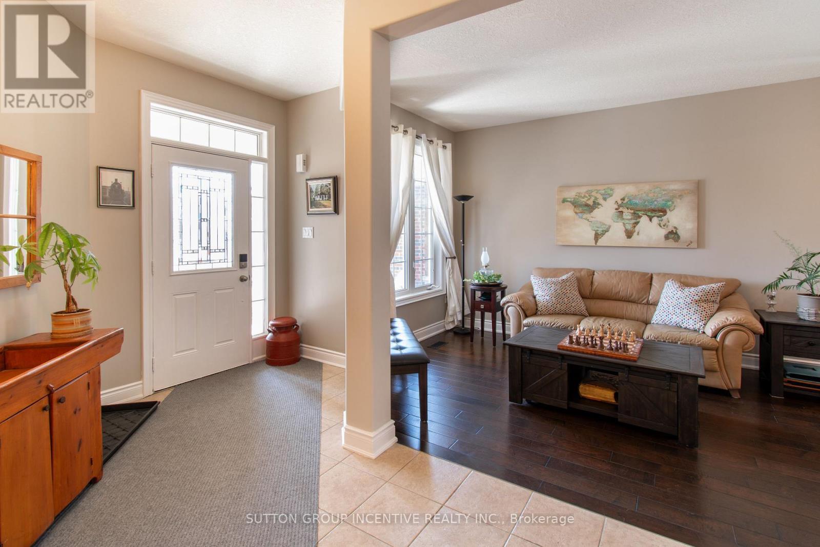18 Graihawk Drive, Barrie, ON