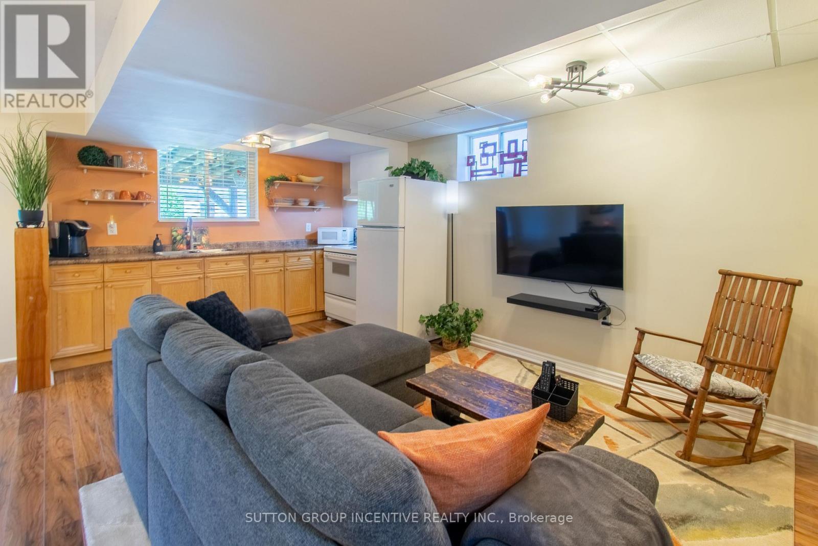 18 Graihawk Drive, Barrie, ON