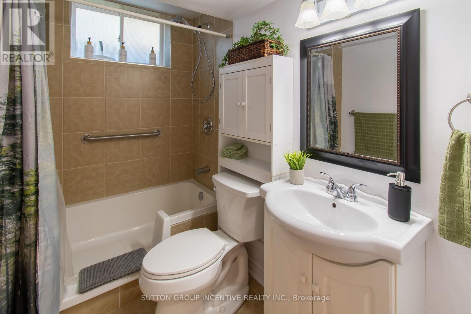 18 Graihawk Drive, Barrie, ON