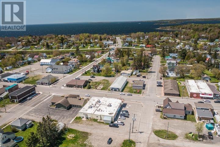 182 & 184 Main St, Thessalon, ON