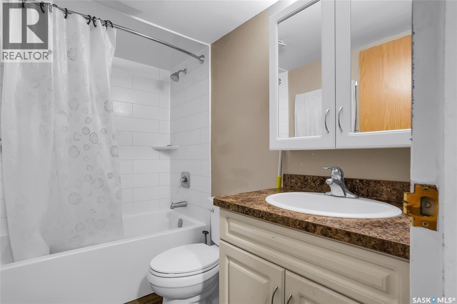 612 310 Stillwater Drive, Saskatoon, SK - Indoor Photo Showing Bathroom