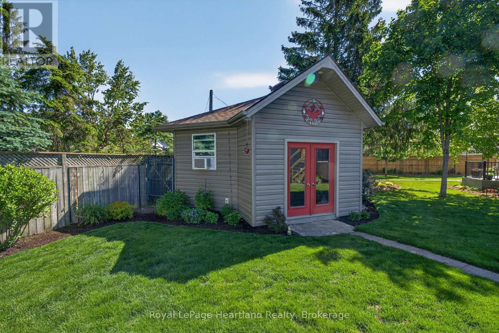 86 Huron Street W, South Huron (Exeter), ON - Outdoor