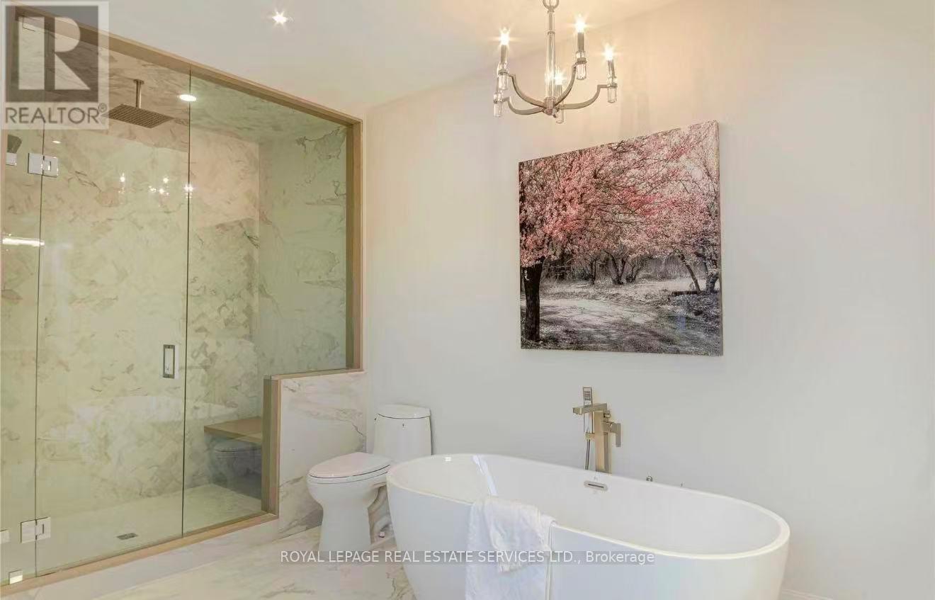584 Weynway Court, Oakville, ON - Indoor Photo Showing Bathroom