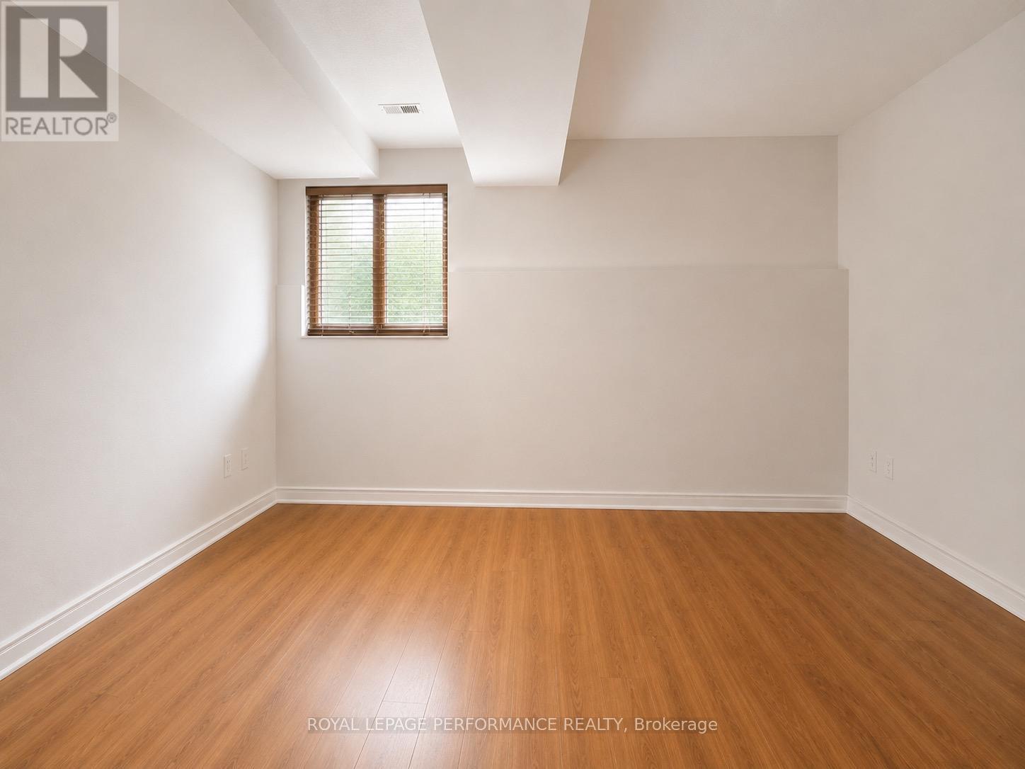 33 - 59 Strathaven Private, Ottawa, ON