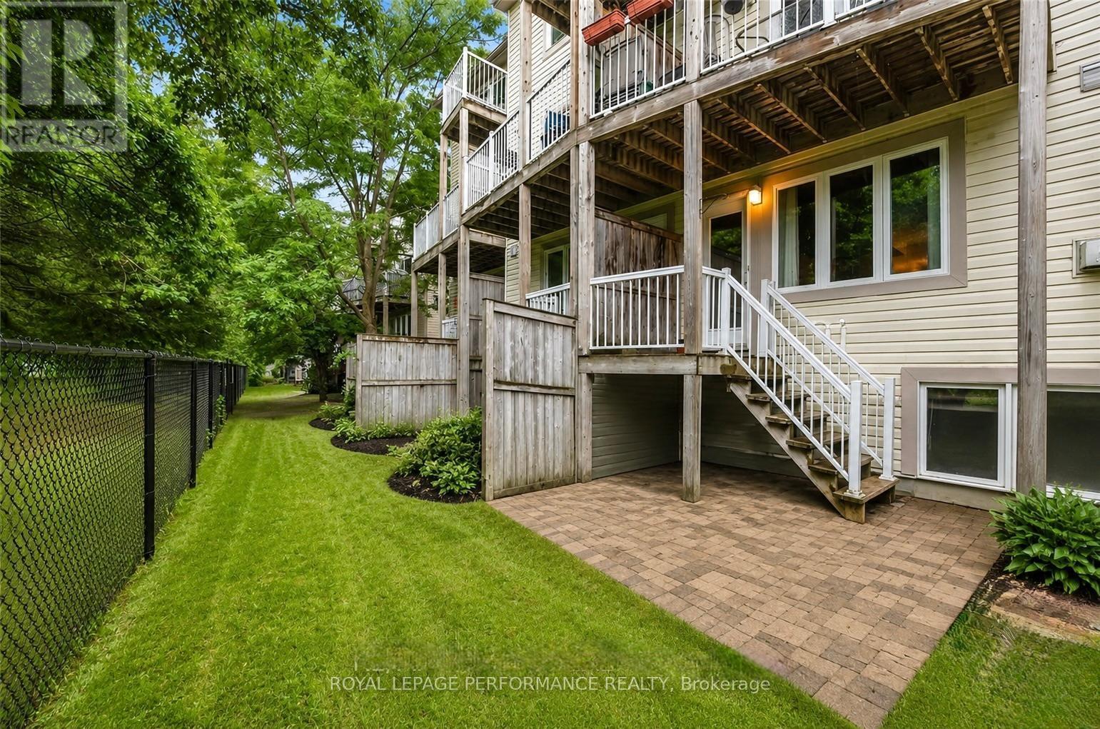 33 - 59 Strathaven Private, Ottawa, ON