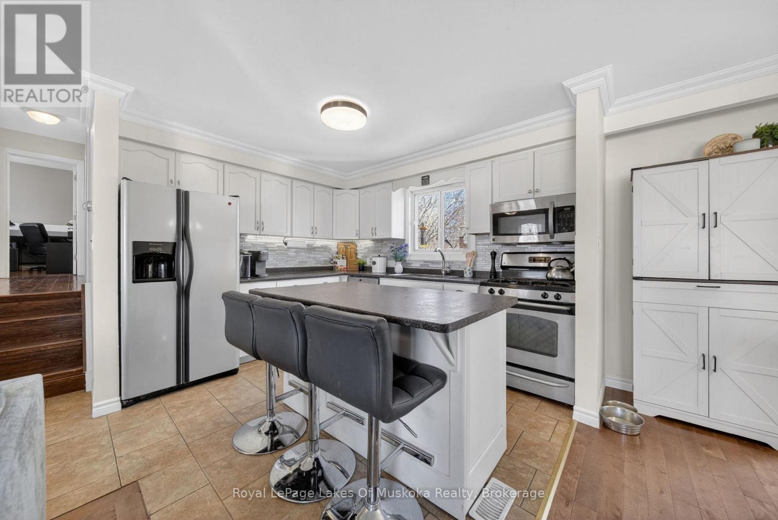271 Lakeland Crescent, Brock (Beaverton), ON - Indoor Photo Showing Kitchen