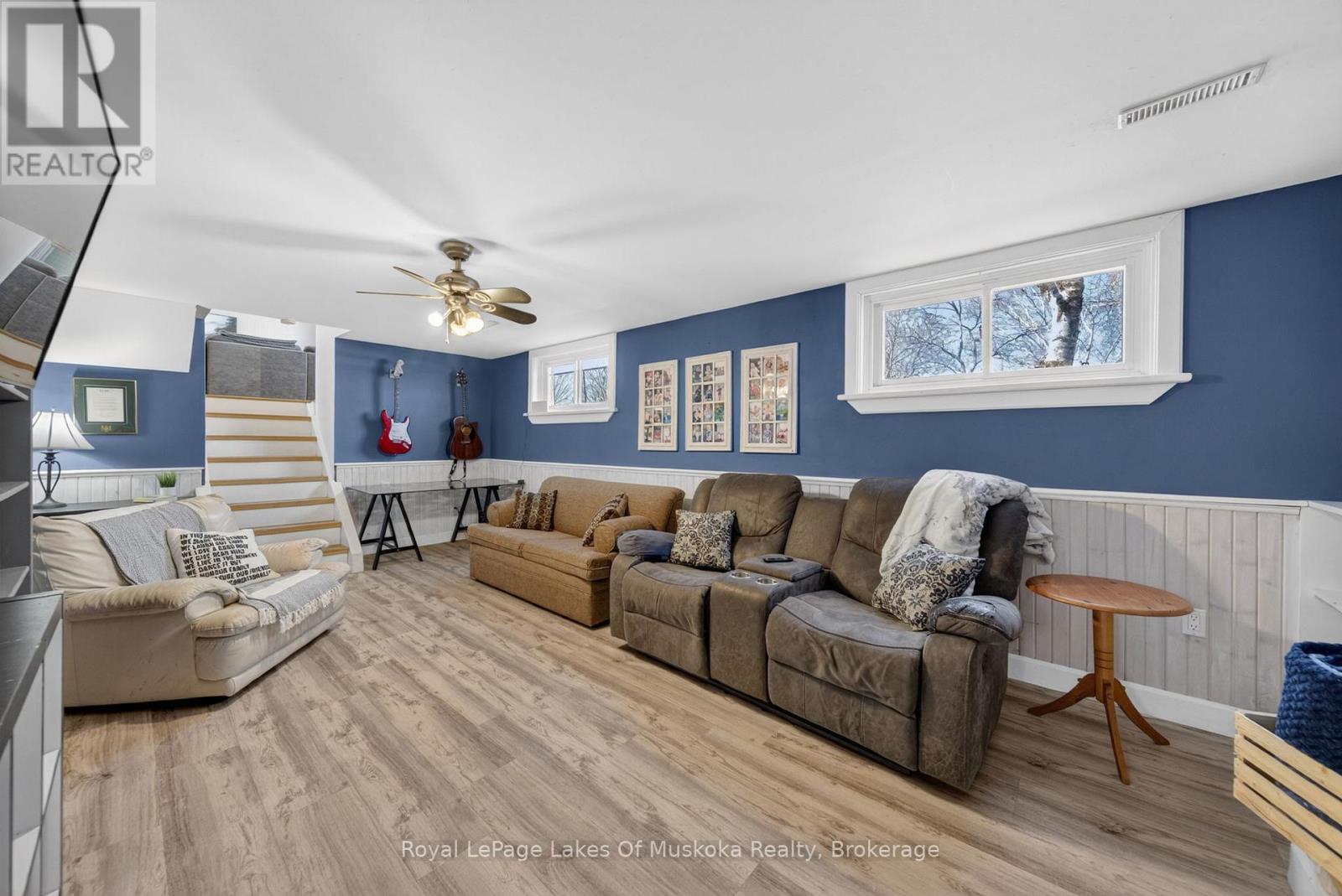 271 Lakeland Crescent, Brock (Beaverton), ON - Indoor Photo Showing Living Room