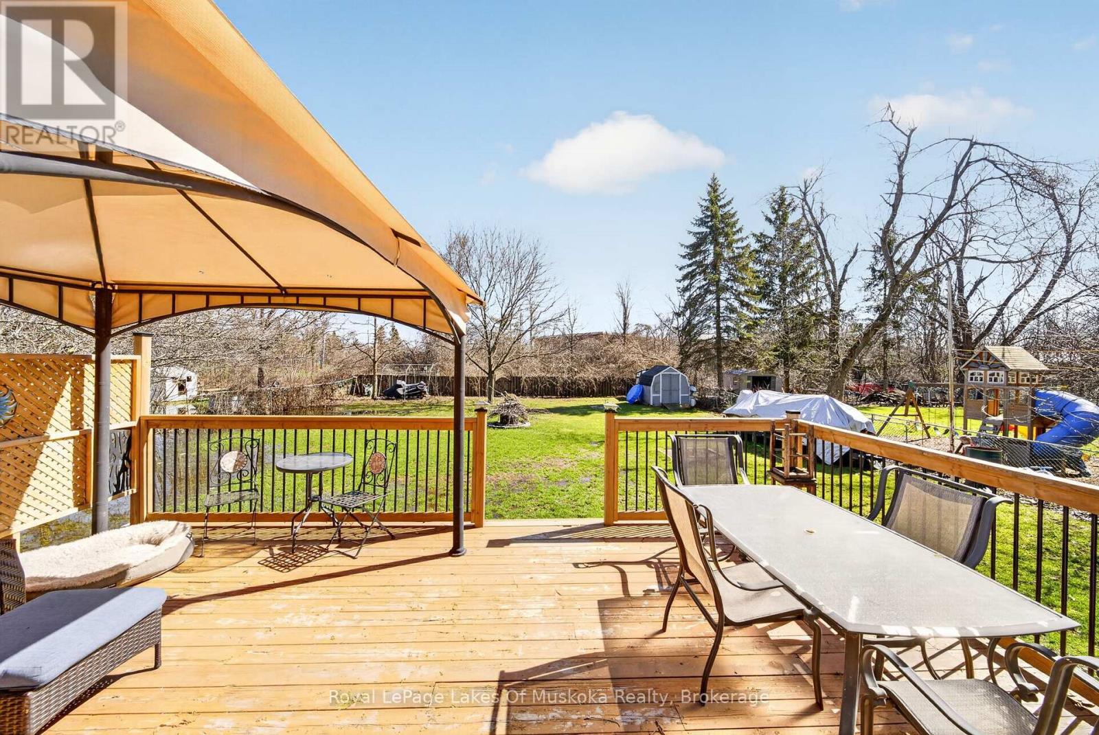 271 Lakeland Crescent, Brock (Beaverton), ON - Outdoor With Deck Patio Veranda