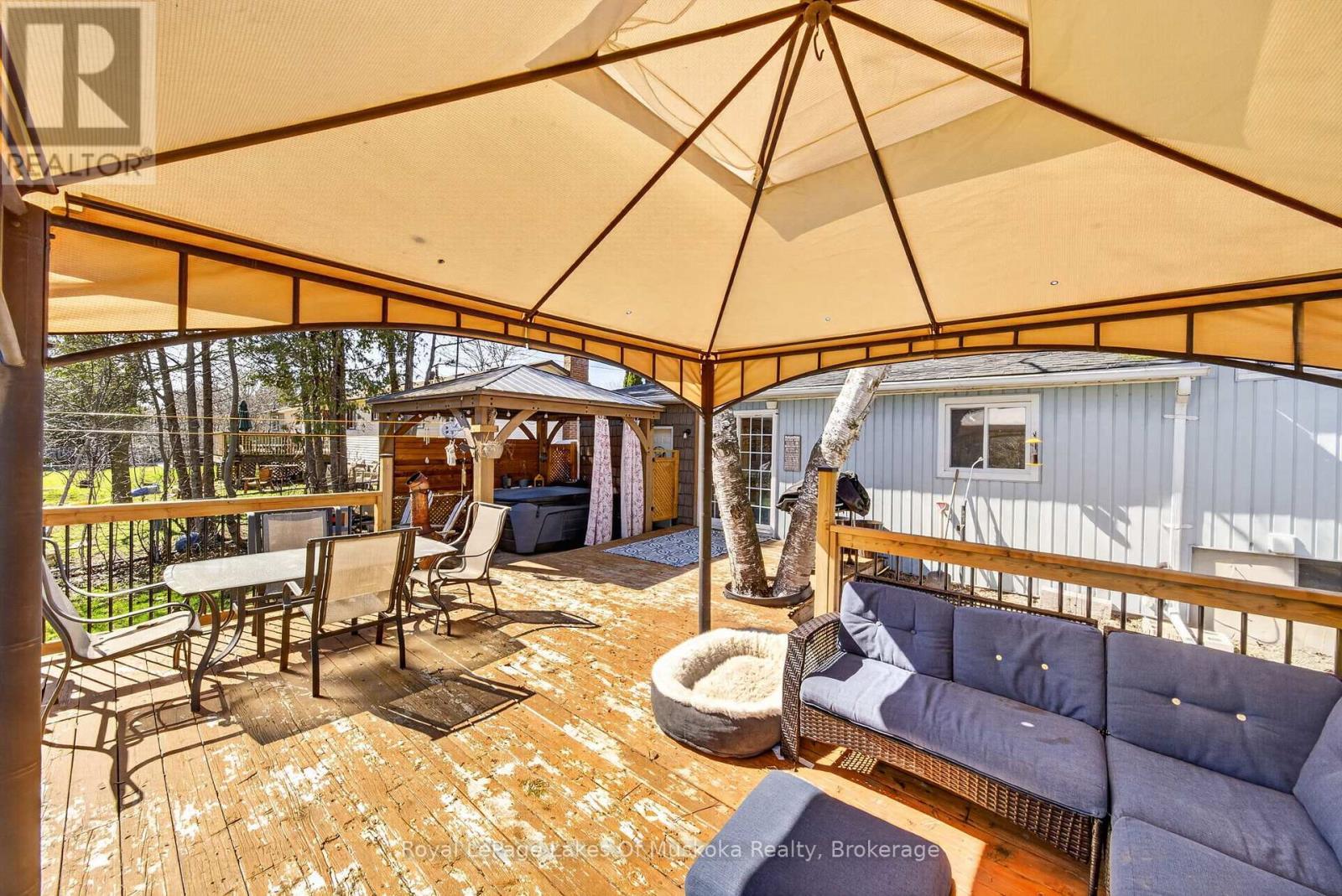 271 Lakeland Crescent, Brock (Beaverton), ON - Outdoor With Deck Patio Veranda
