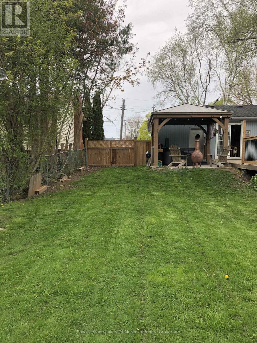 271 Lakeland Crescent, Brock (Beaverton), ON - Outdoor With Deck Patio Veranda