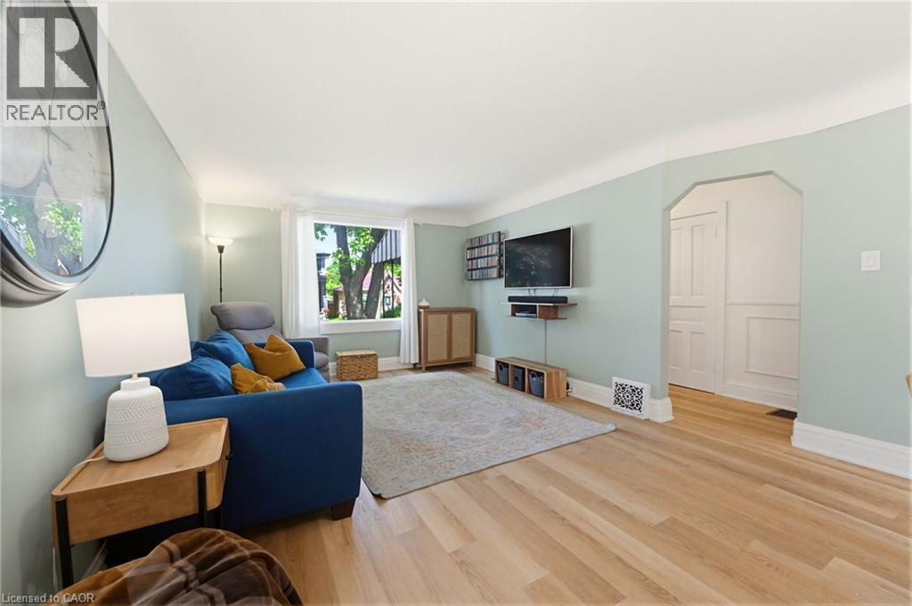 124 Campbell Avenue, Hamilton, ON