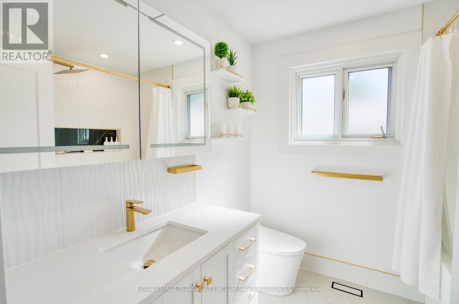 655 Browning Avenue, Ottawa, ON - Indoor Photo Showing Bathroom