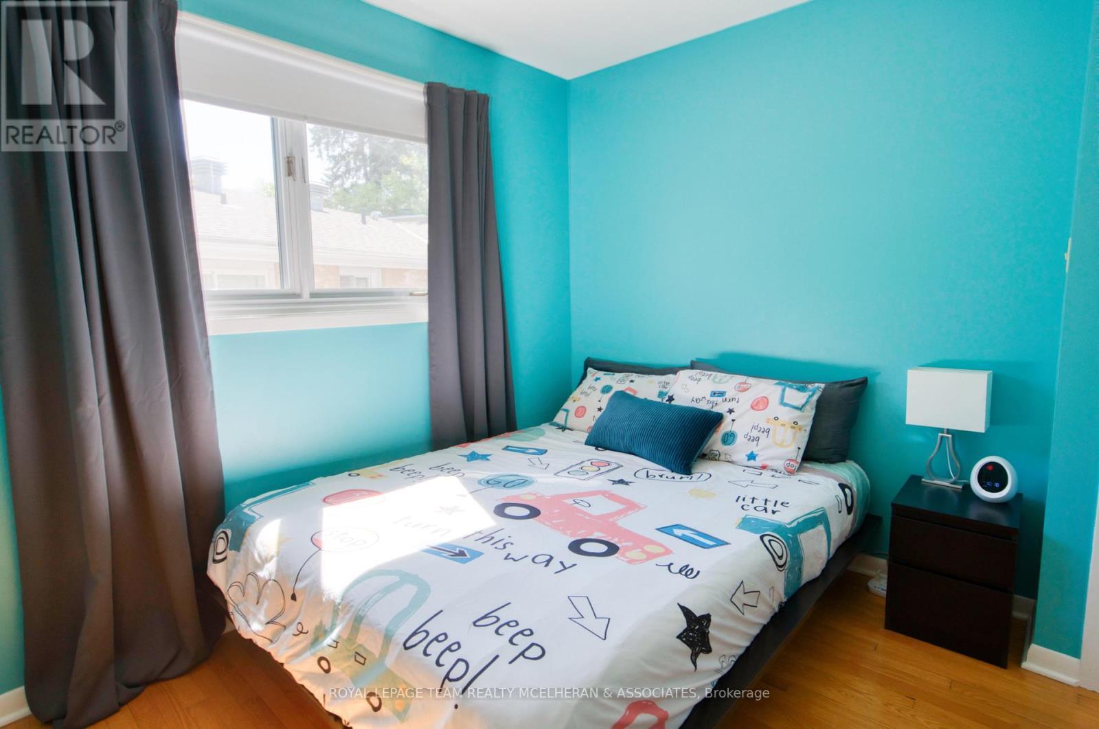655 Browning Avenue, Ottawa, ON - Indoor Photo Showing Bedroom