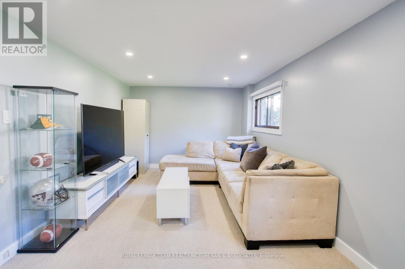 655 Browning Avenue, Ottawa, ON - Indoor