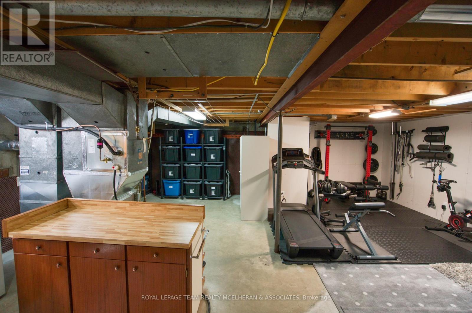 655 Browning Avenue, Ottawa, ON - Indoor