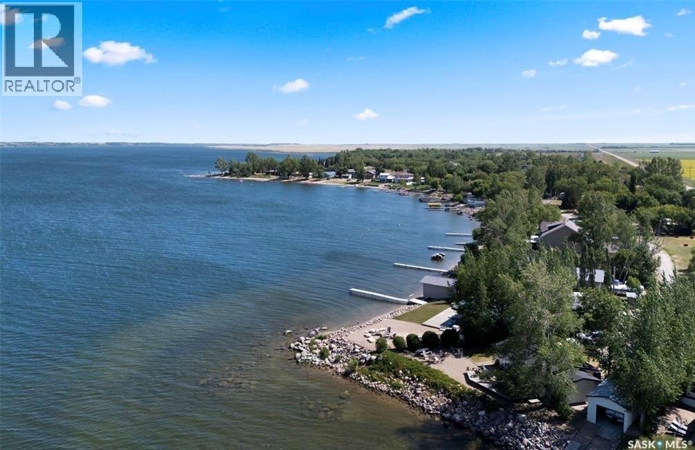 177 Poplar Lane, Wee Too Beach, SK
