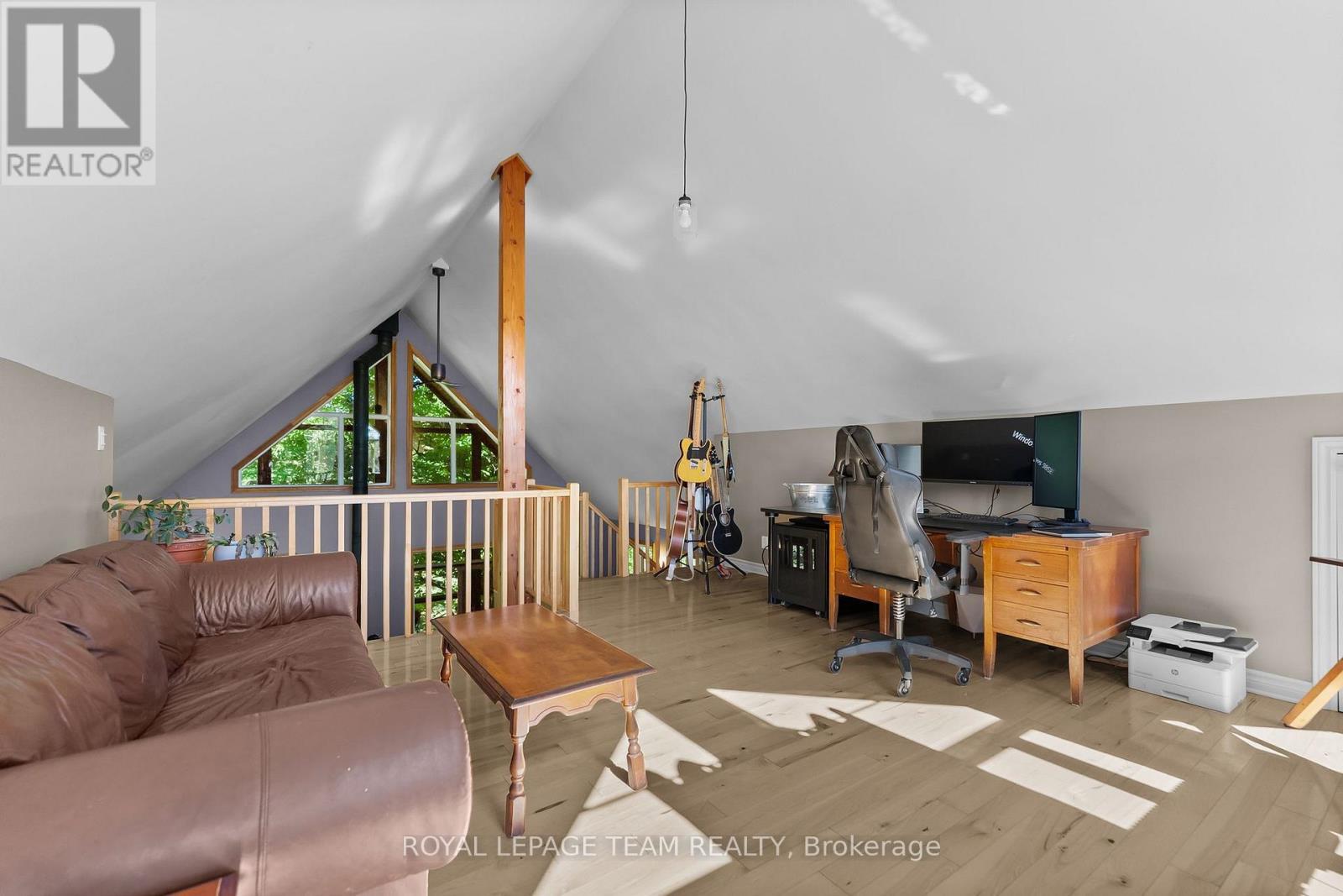 Loft space - 1622 Concession 4B, Lanark Highlands, ON - Indoor