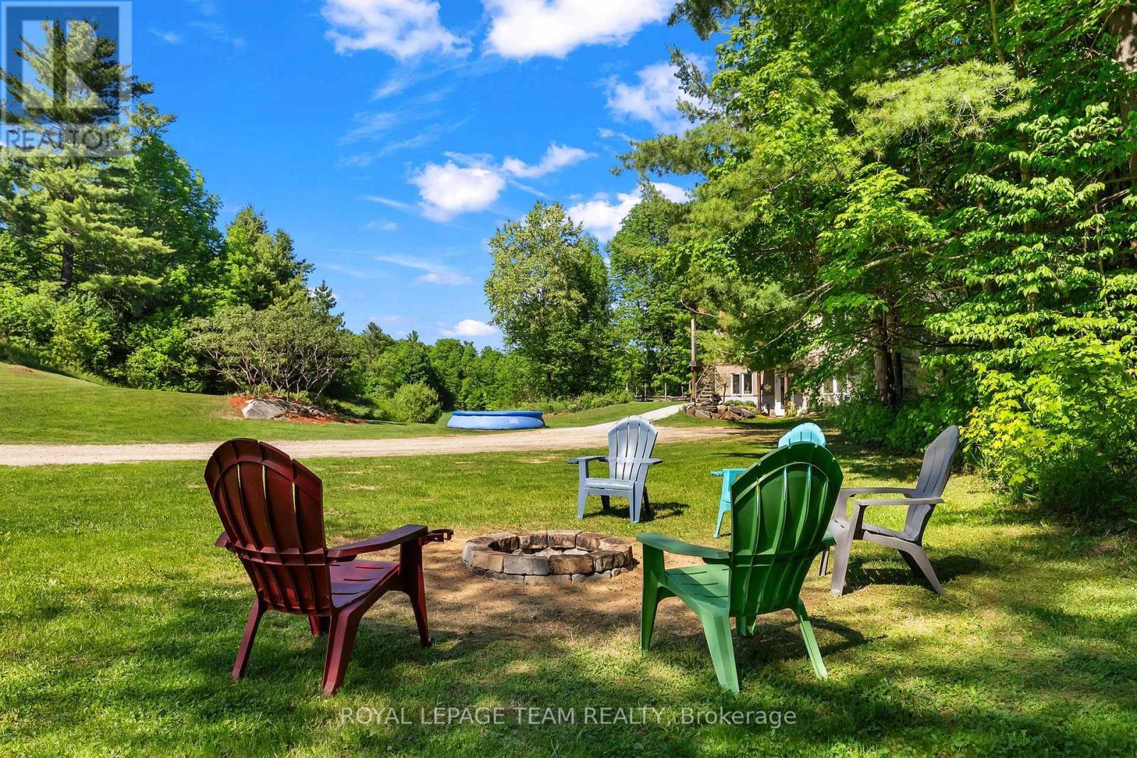 Fire pit sitting area - 1622 Concession 4B, Lanark Highlands, ON - Outdoor