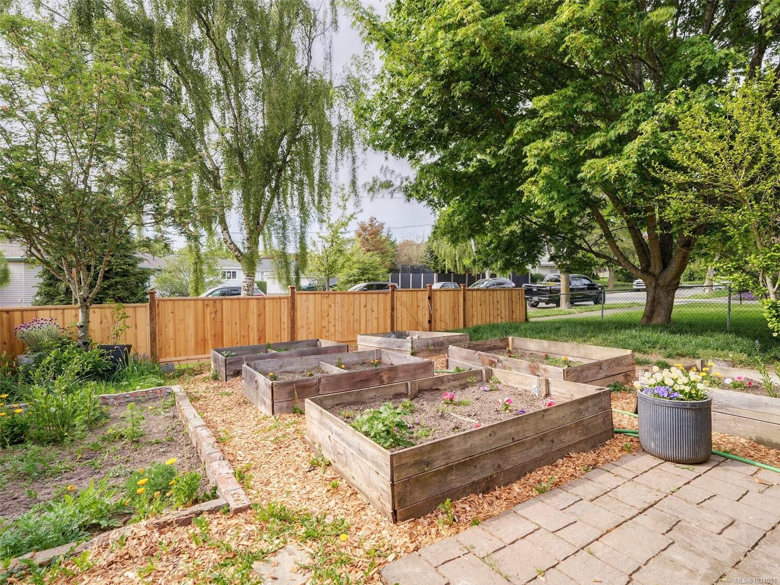 839 Villance St, Victoria, BC