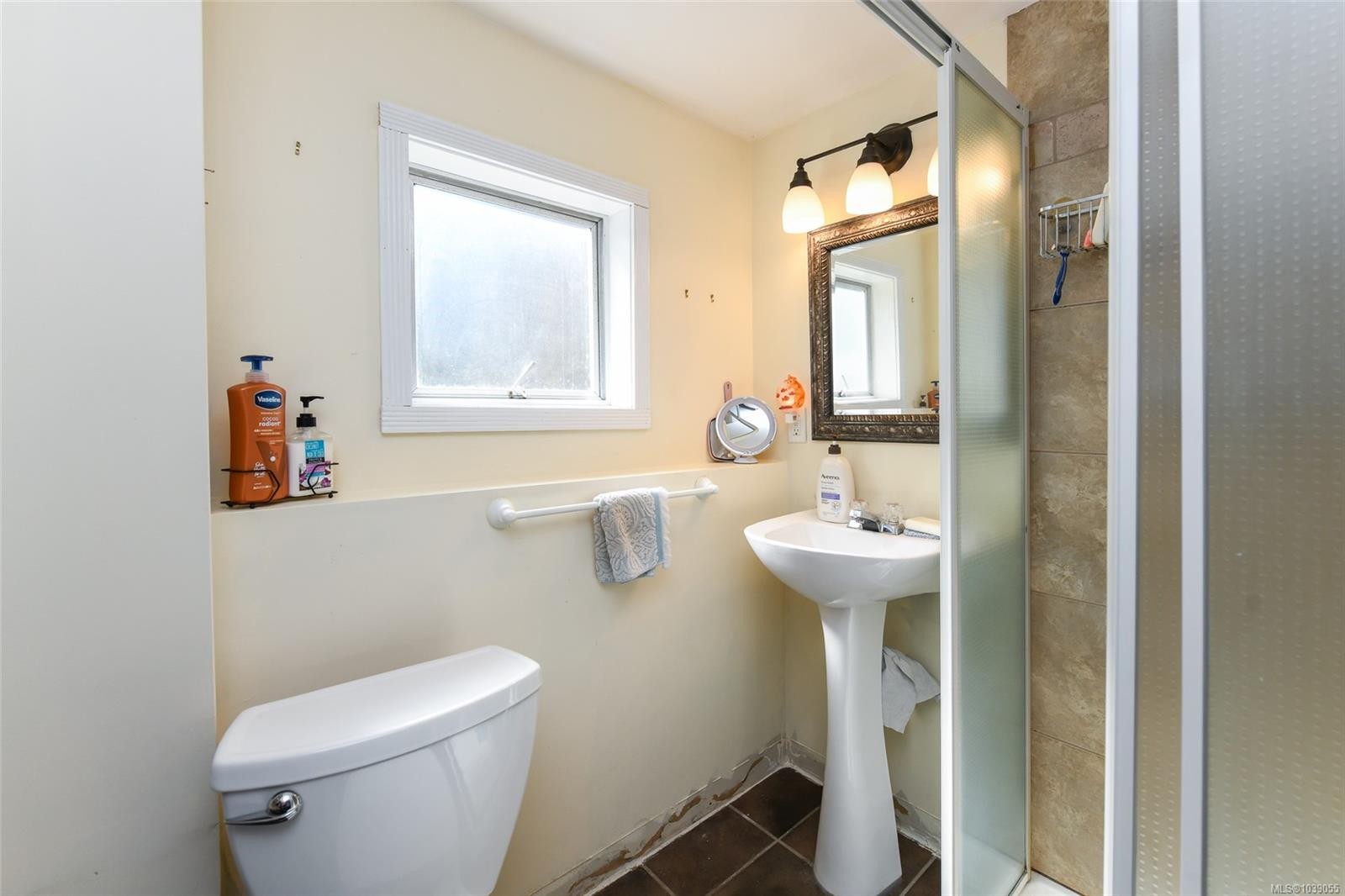 280 Glacier View Dr, Comox, BC