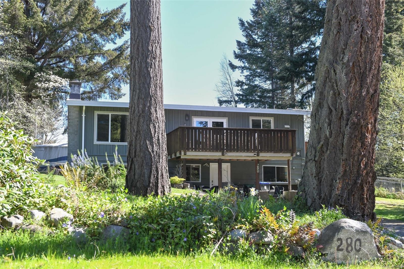 280 Glacier View Dr, Comox, BC