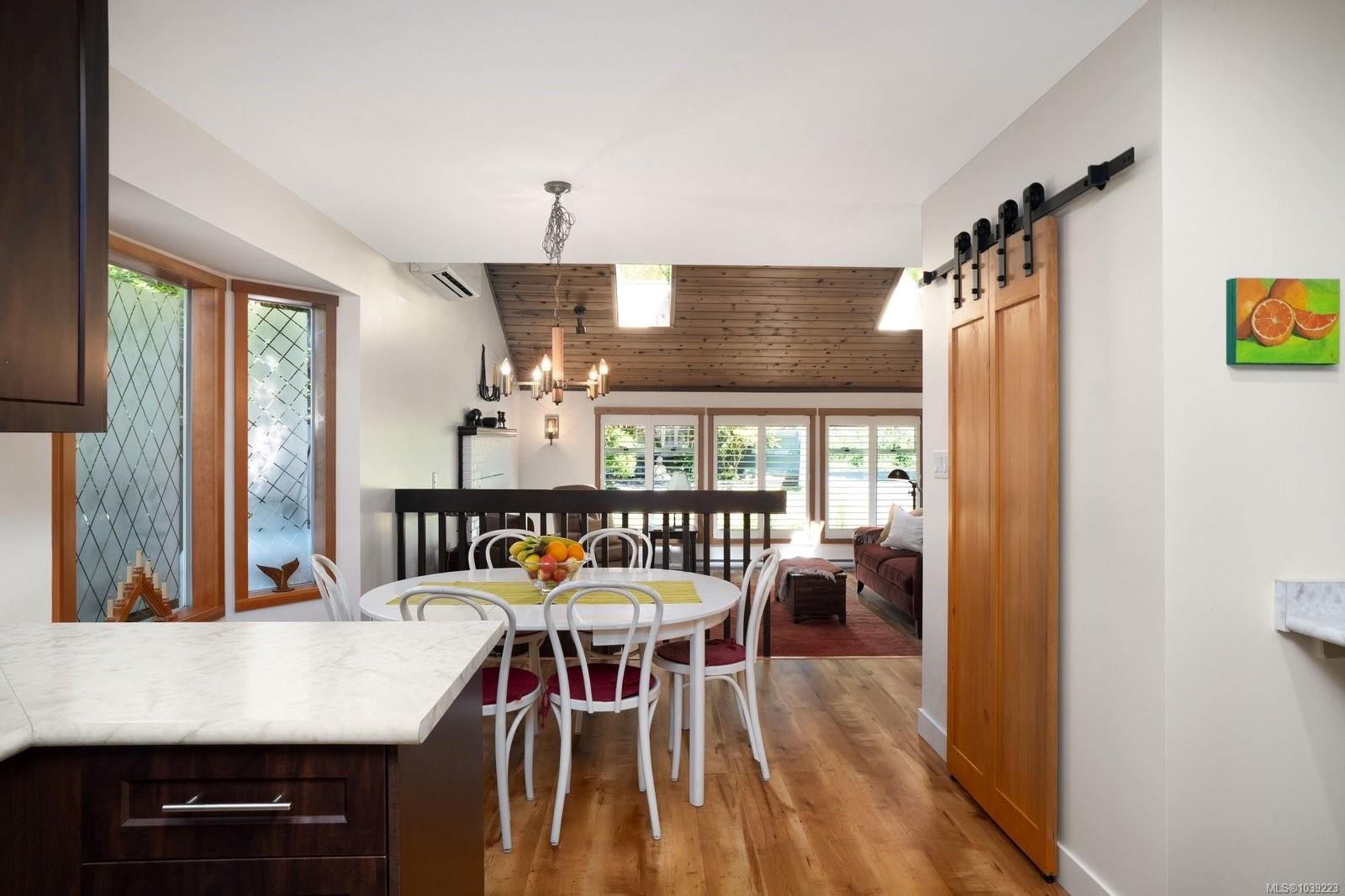 793 Stelly'S Cross Rd, Central Saanich, BC