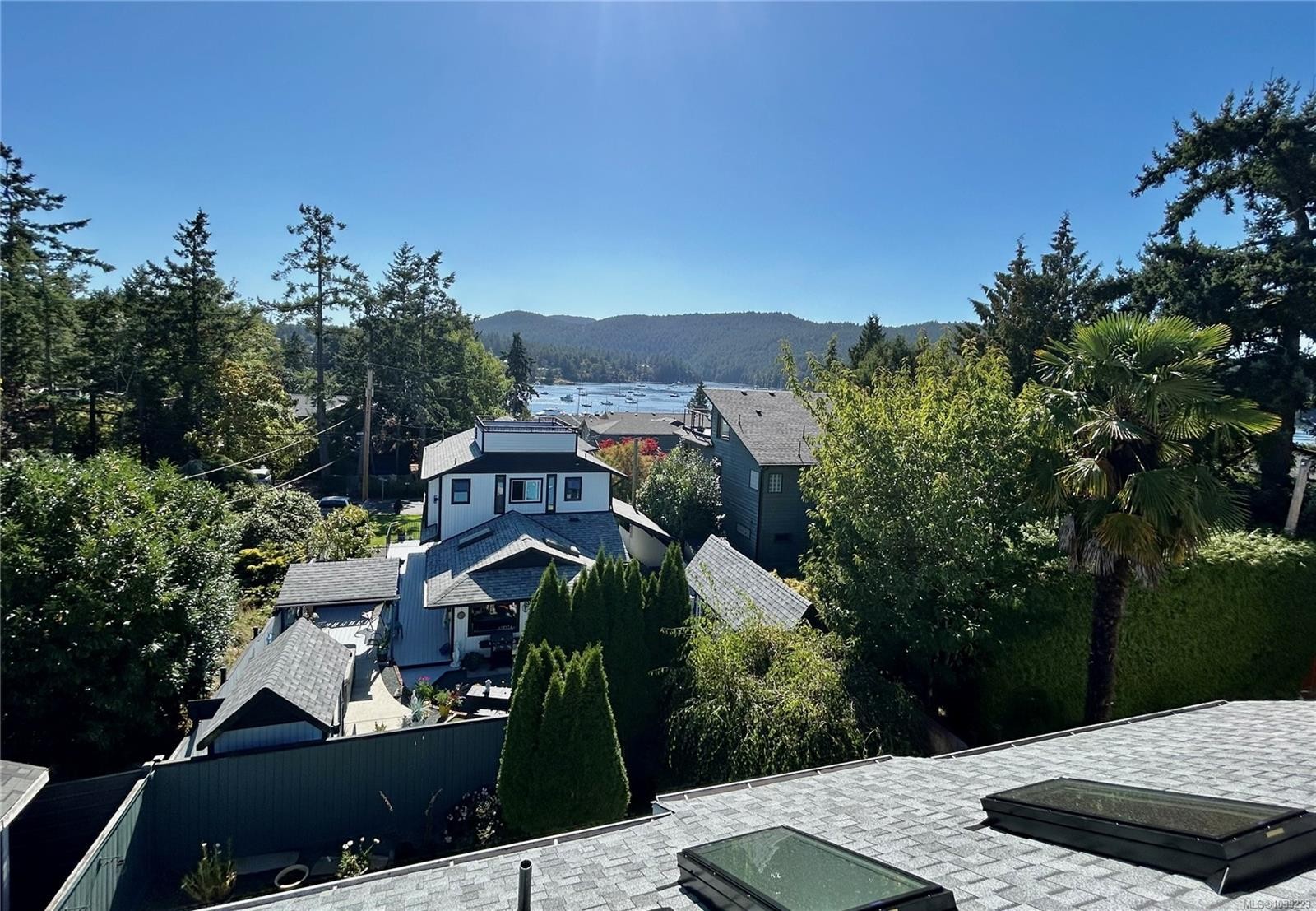 793 Stelly'S Cross Rd, Central Saanich, BC