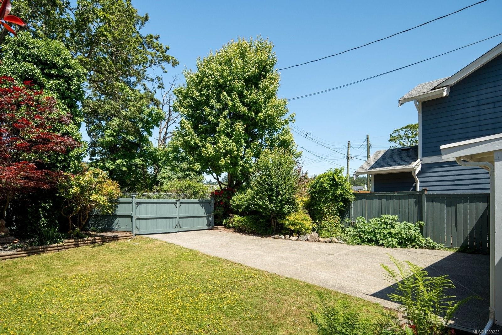 793 Stelly'S Cross Rd, Central Saanich, BC