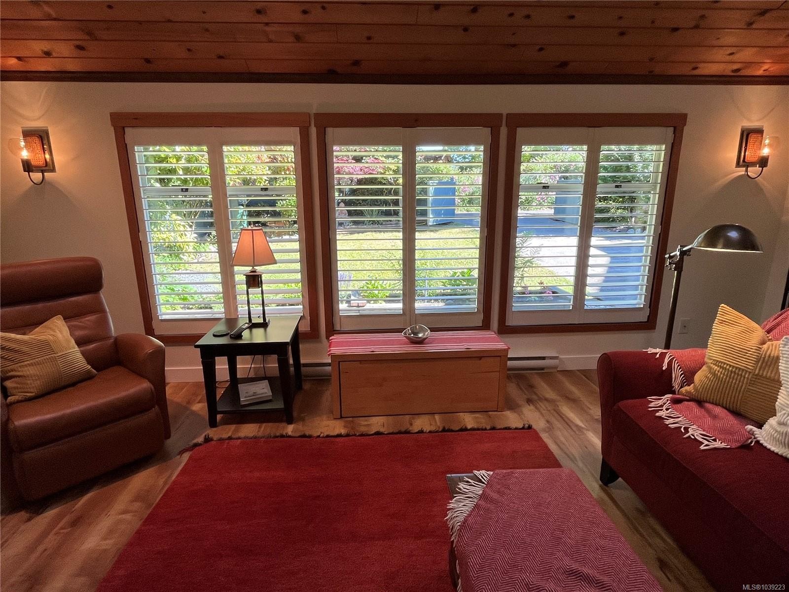 793 Stelly'S Cross Rd, Central Saanich, BC