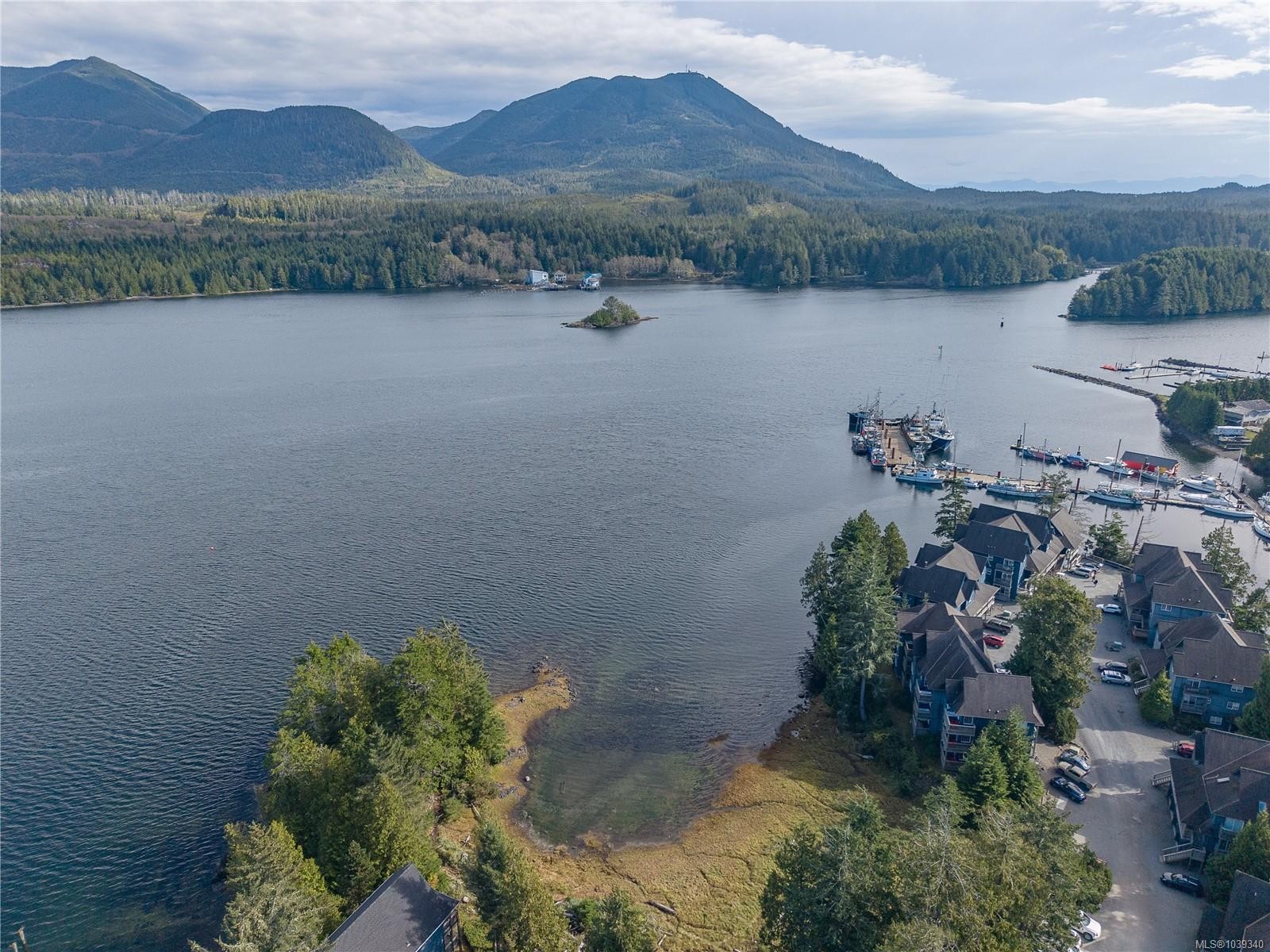 #607-1971 Harbour Dr, Ucluelet, BC
