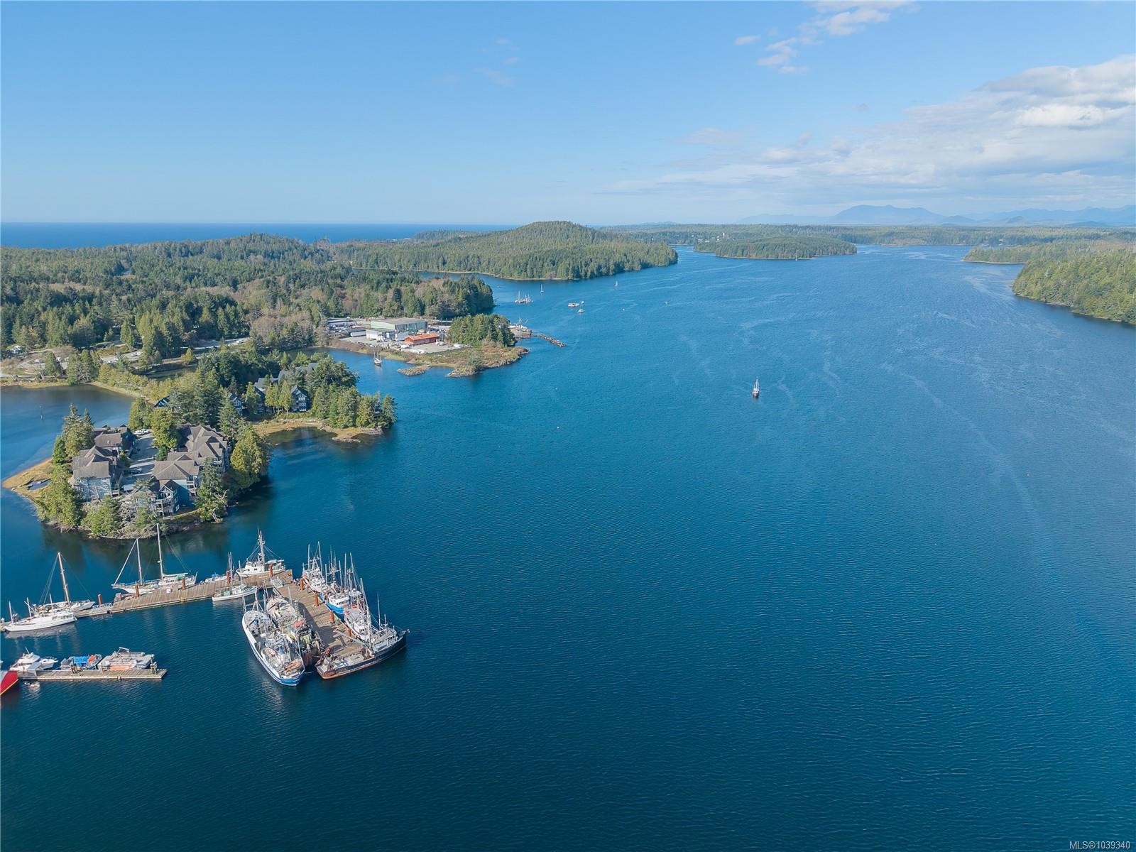 #607-1971 Harbour Dr, Ucluelet, BC