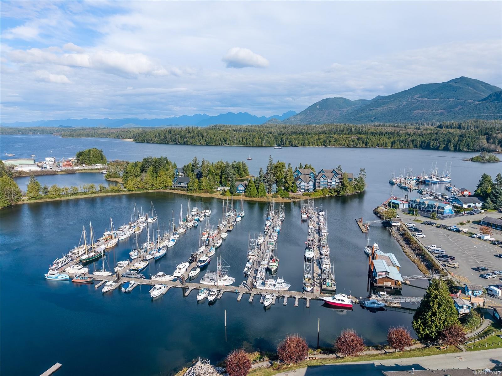 #607-1971 Harbour Dr, Ucluelet, BC