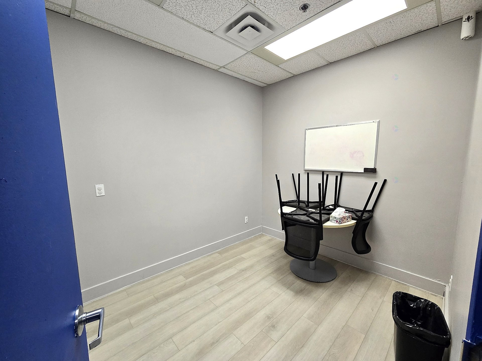 Office - 205-4650 Boul. Des Laurentides, Laval (Vimont), QC - Indoor Photo Showing Other Room
