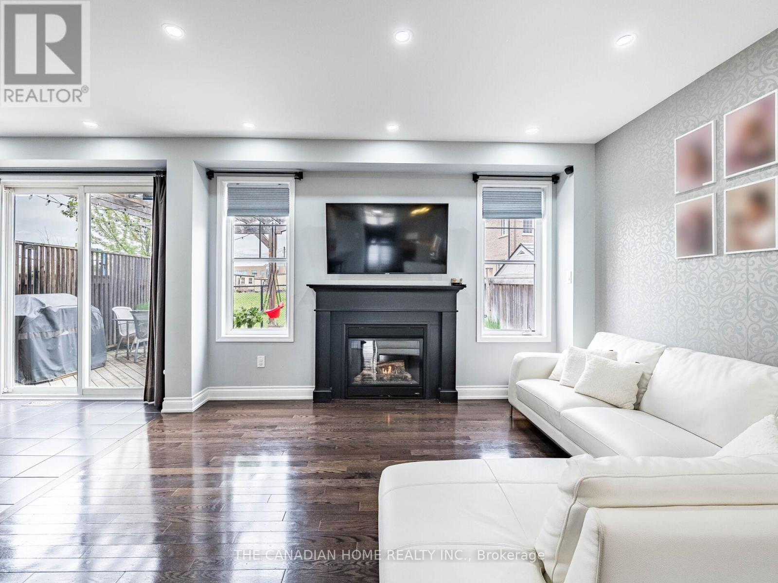 3 Arkwright Drive, Brampton, ON - Indoor Photo Showing Living Room With Fireplace