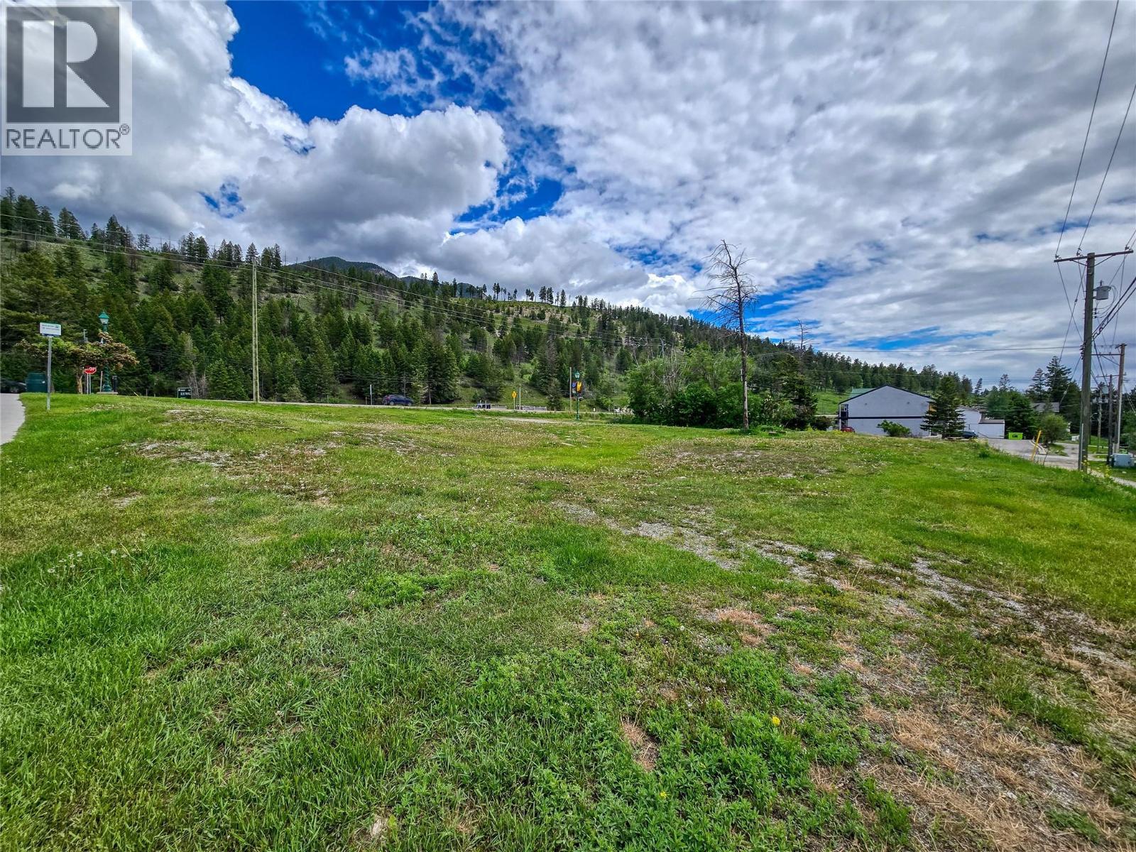 7567 & 7575 Main Street W, Radium Hot Springs, BC