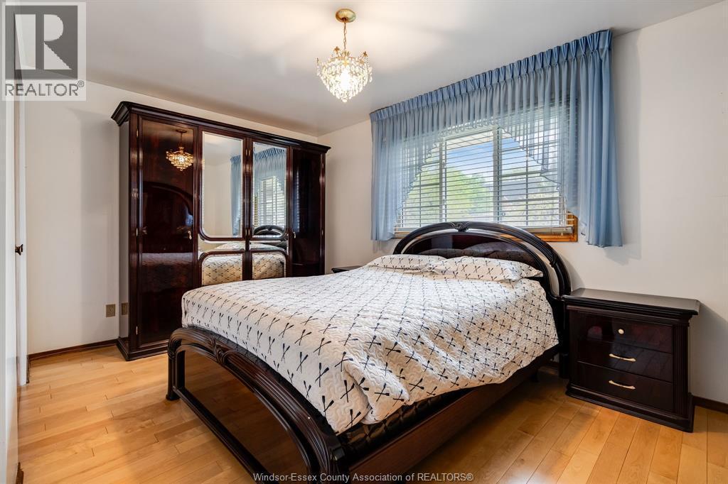 2279 Lillian Avenue, Windsor, ON