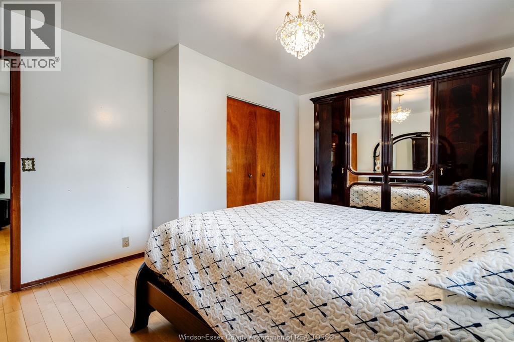 2279 Lillian Avenue, Windsor, ON