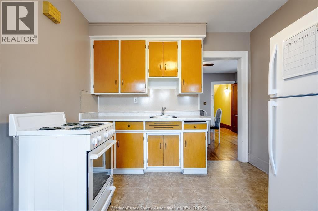 2279 Lillian Avenue, Windsor, ON