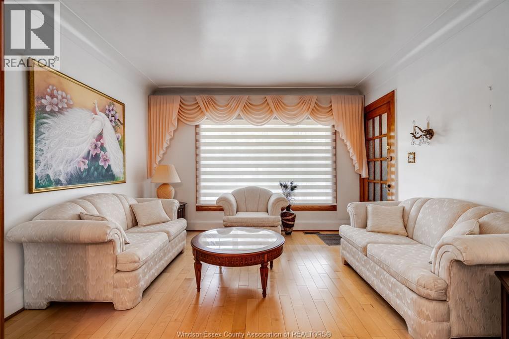 2279 Lillian Avenue, Windsor, ON