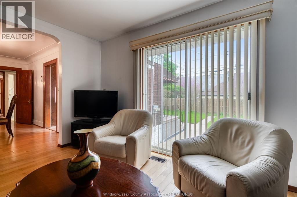 2279 Lillian Avenue, Windsor, ON