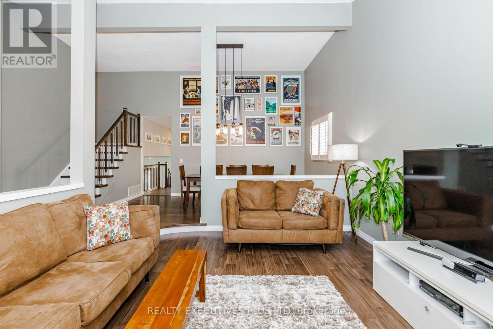 12 Maidstone Crescent, Brampton, ON