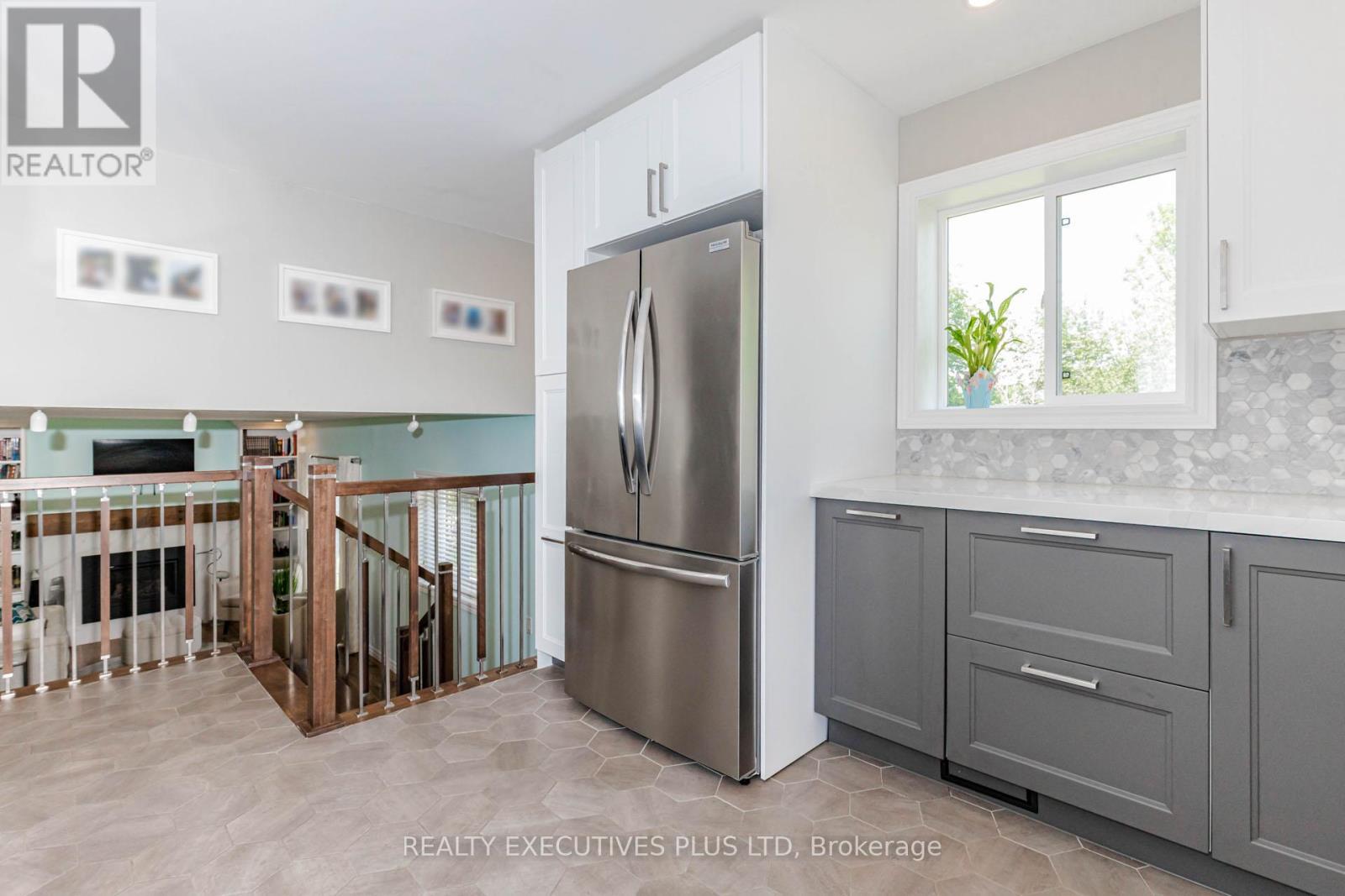 12 Maidstone Crescent, Brampton, ON