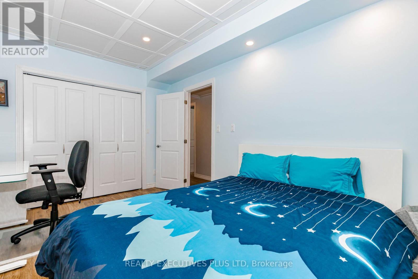 12 Maidstone Crescent, Brampton, ON