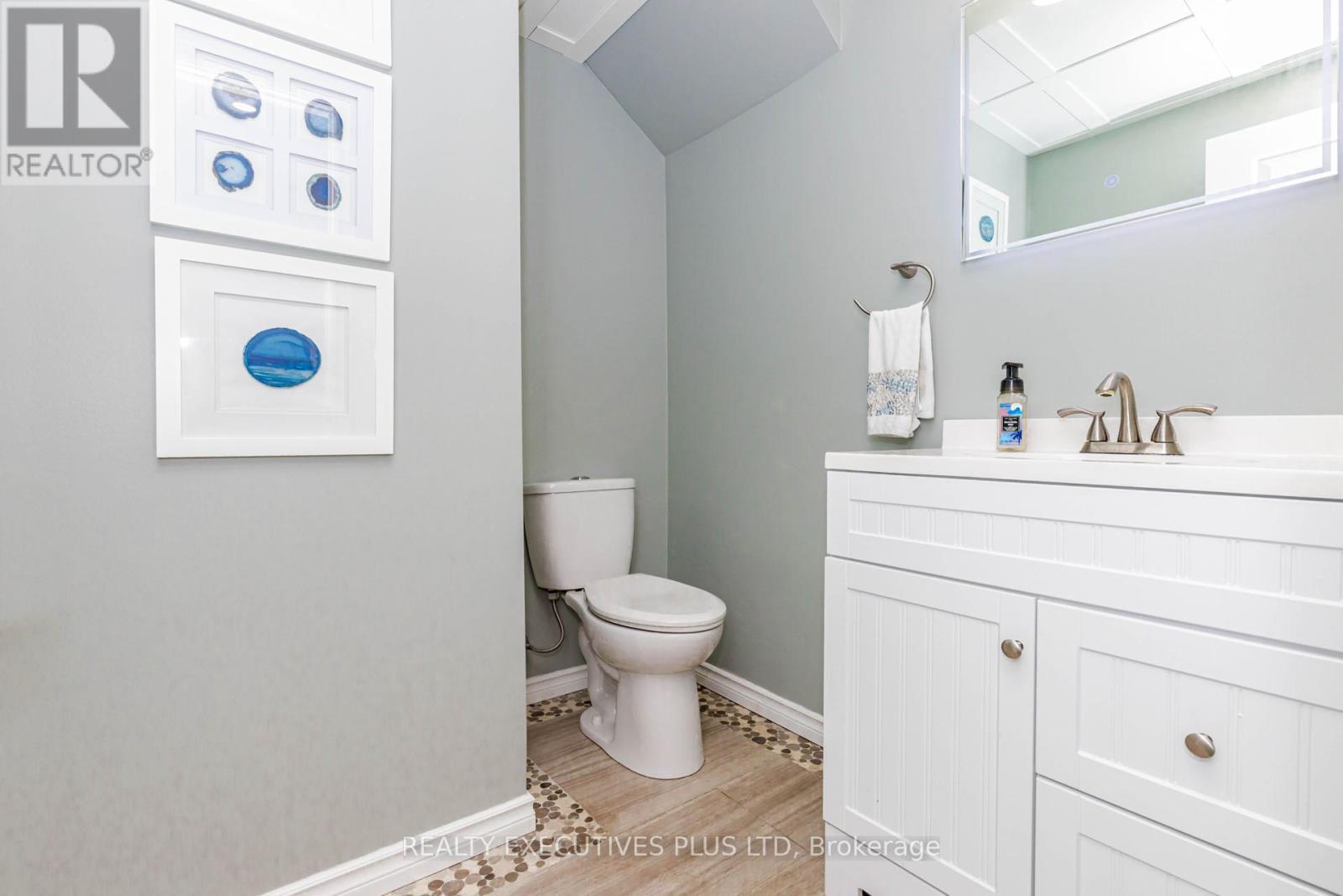 12 Maidstone Crescent, Brampton, ON